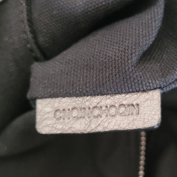 Burberry Tote Bag - Picture 5 of 8